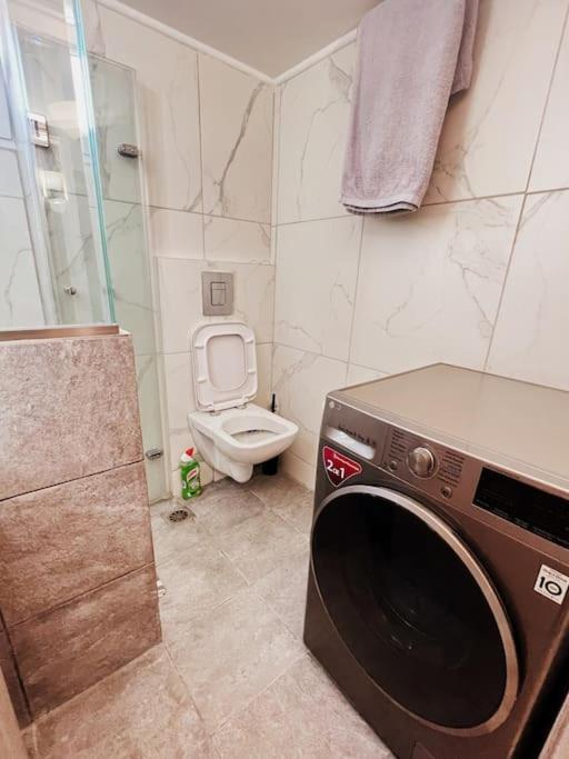 Minimal 3Br Apartment In Atene Esterno foto